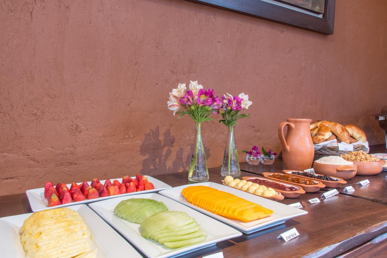 Wayqey Lodge Urubamba Bagian luar foto